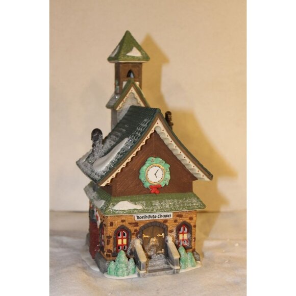 Dept 56 North Pole Village - North Pole Chapel - Picture 1 of 7